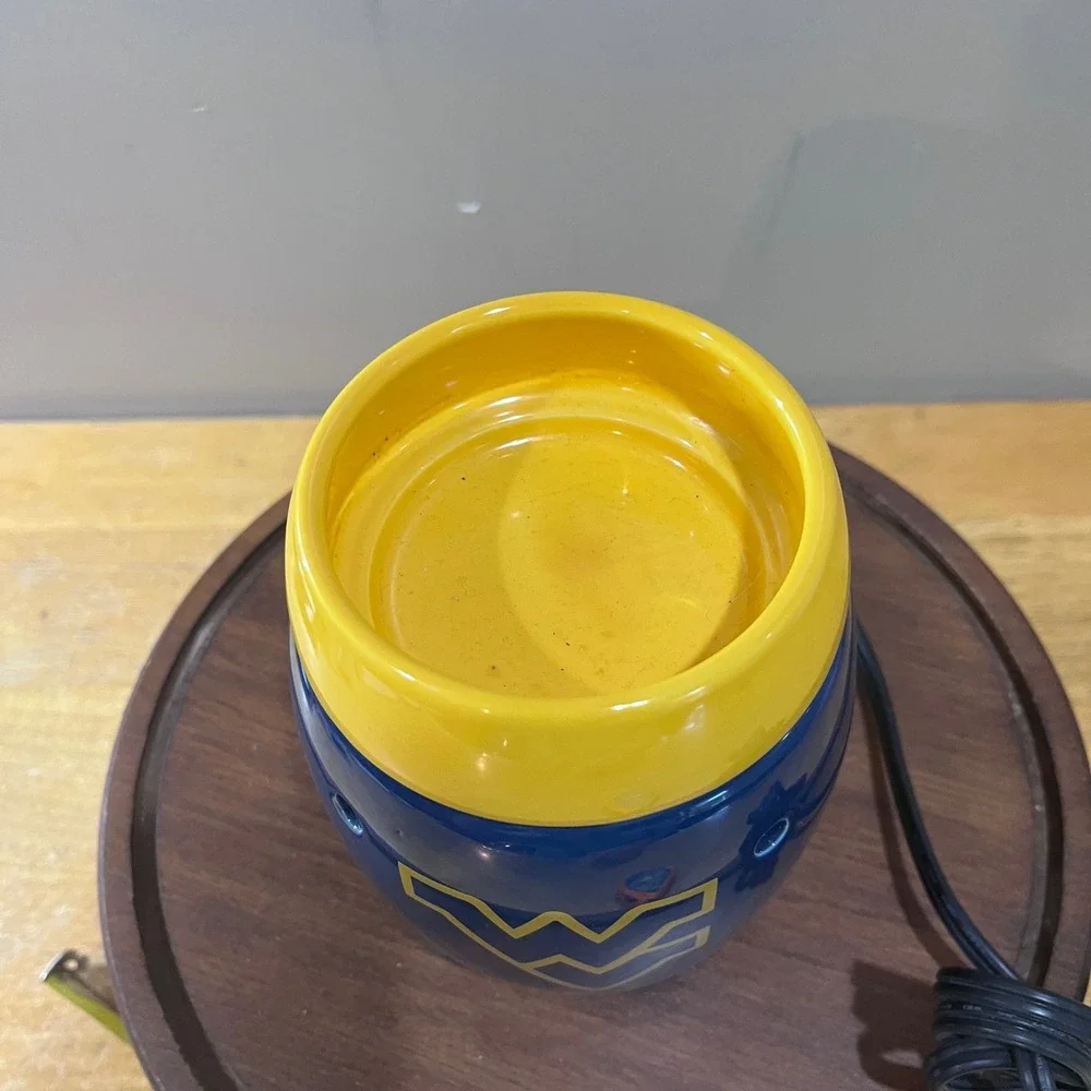 Scentsy West Virginia University WVU Mountaineers Wax Warmer Blue Gold DSW-NCAA